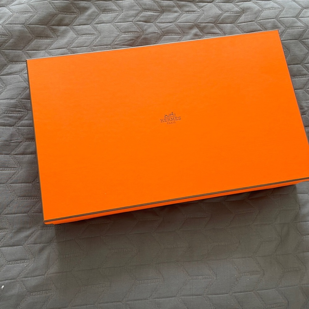 Hermes empty box
